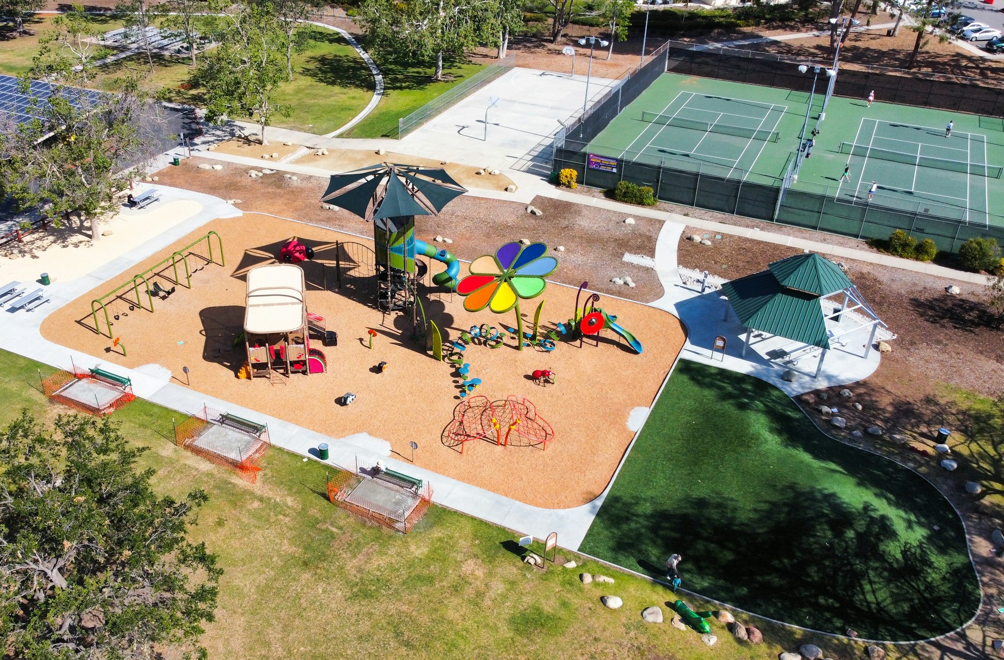 Thousand Oaks tennis courts aerial